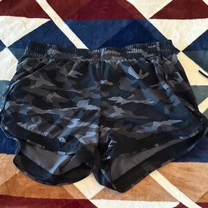 Athleta Women’s Black Camouflage Athletic Shorts